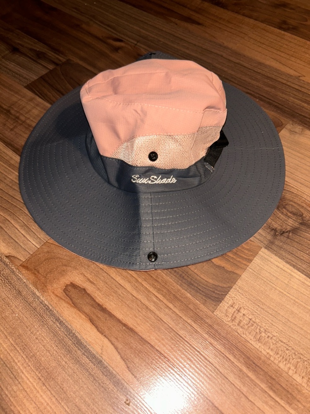 Womens Two-Tone Pink and Gray Sun Hat